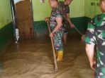 Giat Pembersihan Rumah Jabatan Danramil Pasca banjir dan longsor.