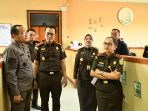 Kejati Jawa Barat Kunjungi Kejaksaan Negeri Cimahi Dan Kabupaten Bandung, Ingatkan Insan Adhyaksa Harus Menjaga Nama Baik