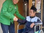 BazNas Cianjur Salurkan Bantuan Kursi Roda Bagi Mang Sandi Penyandang Disabilitas diMaleber