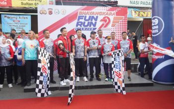 Semarak HUT Bhayangkara ke-79, Bupati Wahyu Ferdian Lepas Ribuan Peserta Fun Run : Ajak Masyarakat Hidup Sehat dan Bahagia