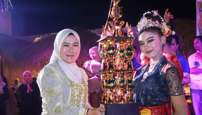 Jadi Ruang Ekspresi Seni dan Pelestarian Budaya, Pasanggiri Tari Mimitran 2025 Piala Ketua DPRD Cianjur Berlangsung Meriah