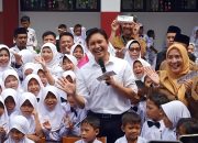 Bupati Wahyu Bagikan Obat Cacing Gratis,Targetkan Ribuan Siswa Sehat dan Produktif