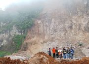 Longsor Tutup Akses Curug Ngebul, Kerugian Capai Rp700 Juta