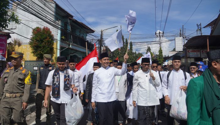 Ribuan Santri Meriahkan Hari Santri Nasional 2025 di Cianjur