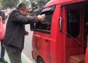 Menjemput Berkah Ramadan, Dirut Perumdam Tirta Mukti Pimpin Aksi Berbagi Ratusan Paket Takjil