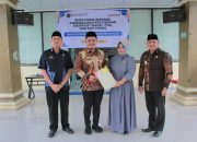 Wakil Bupati Luwu Hadiri Buka Puasa Bersama dan Penyerahan Sertipikat Wakaf serta PTSL di Kantor Pertanahan