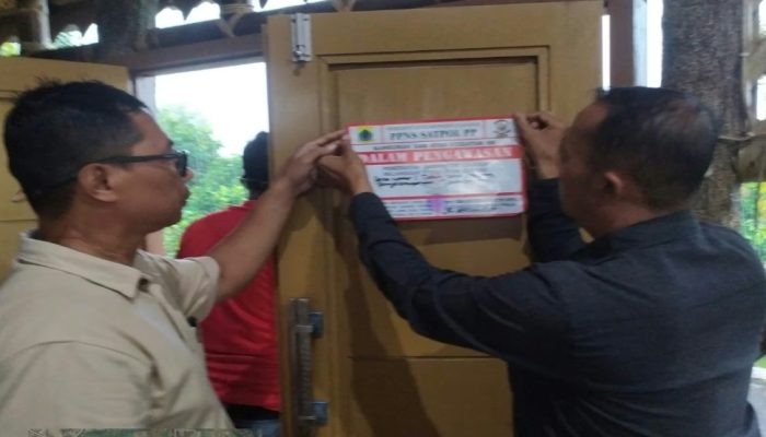 Satpol PP Cianjur Pasang Stiker Pengawasan di Jamaras Agrofarm, Izin Baru 500 Meter dari Total 6,5 Hektare