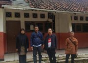 Disdikpora Cianjur Tinjau Kerusakan SDN Karyamukti, Belajar Dialihkan ke Tenda, Relokasi Jadi Prioritas