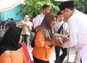 Pasukan Oranye Cianjur Terima Daging Kurban, Bupati Sampaikan Apresiasi atas Dedikasi Petugas Kebersihan